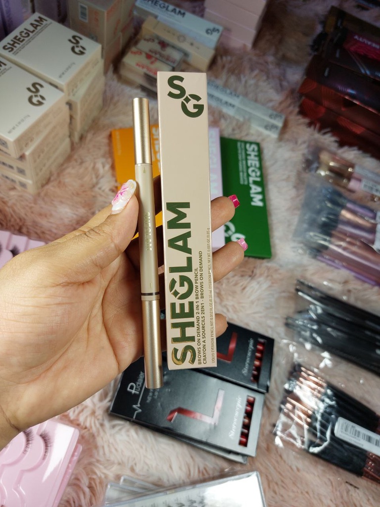 Lápiz & pincel de cejas Sheglam 
